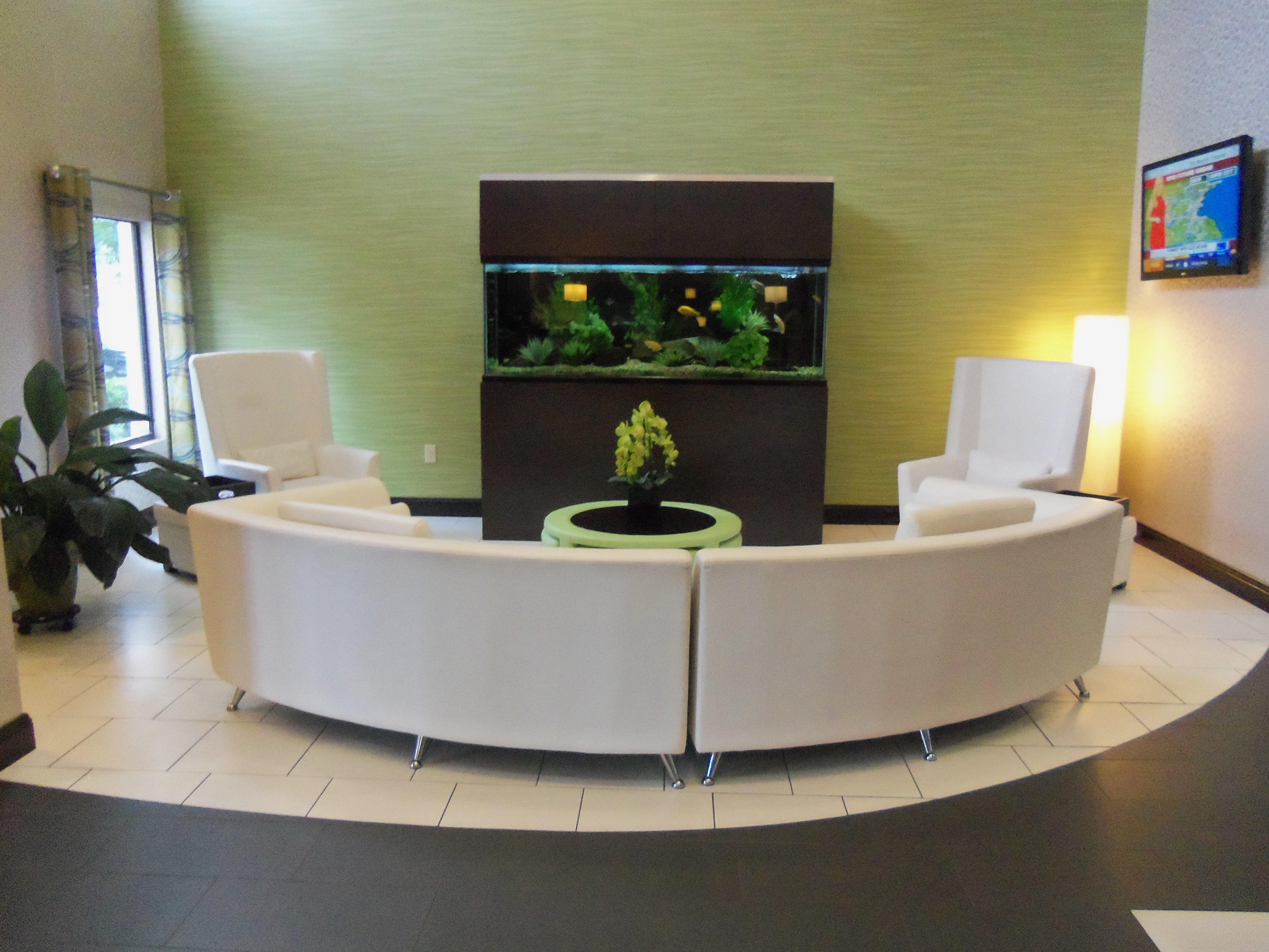 Holiday Inn Express Hotel & Suites Sanford By Ihg Exterior photo
